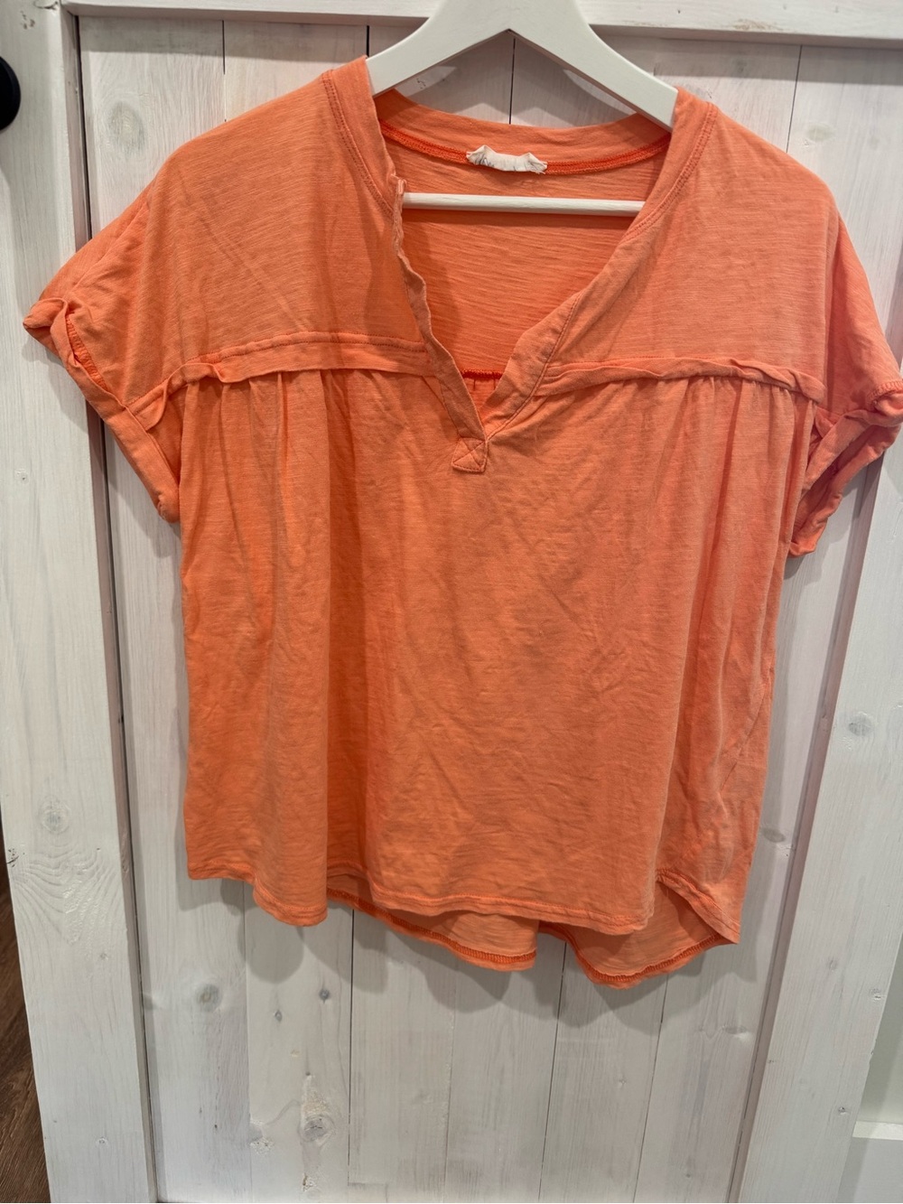 Relaxed V-Neck Short Sleeve Tee in Orange